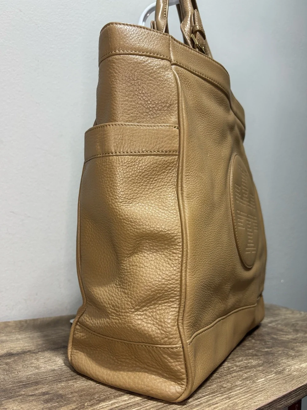 Tory Burch Kipp Tote in Sand Dollar
